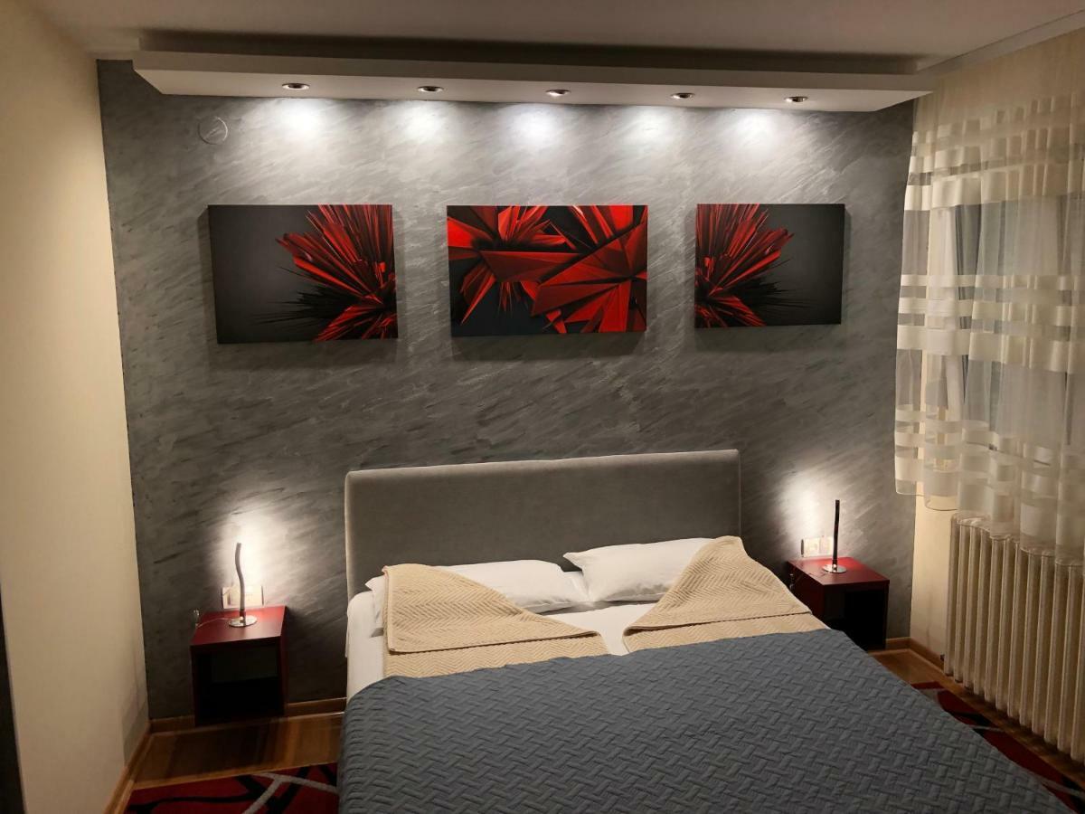 Burgundy Apartment Belgrade Luaran gambar